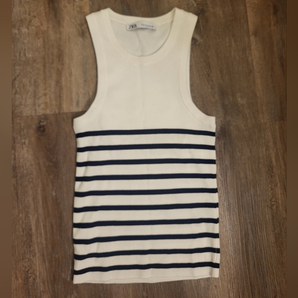 NWOT Zara Striped Knit Sleeveless Top Size Large White & Dark Blue - Picture 3 of 9